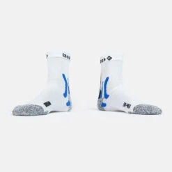 Calcetines Deportivos Unisex BERCHT Izas -Ropa Montañismo Tienda calcetines deportivos unisex bercht izas 2