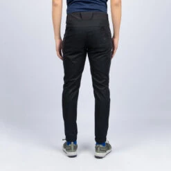 Pantalón Montaña Y Senderismo Hombre Quechua NH500 Slim Negro -Ropa Montañismo Tienda pantalon montaa y senderismo hombre quechua nh500 slim negro 1